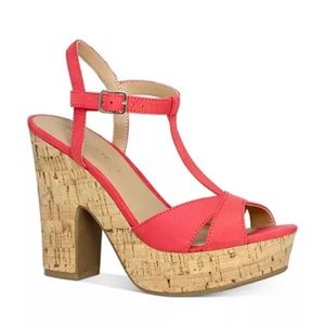 Sun + Stone
Jamie T-Strap Platform Dress Sandals